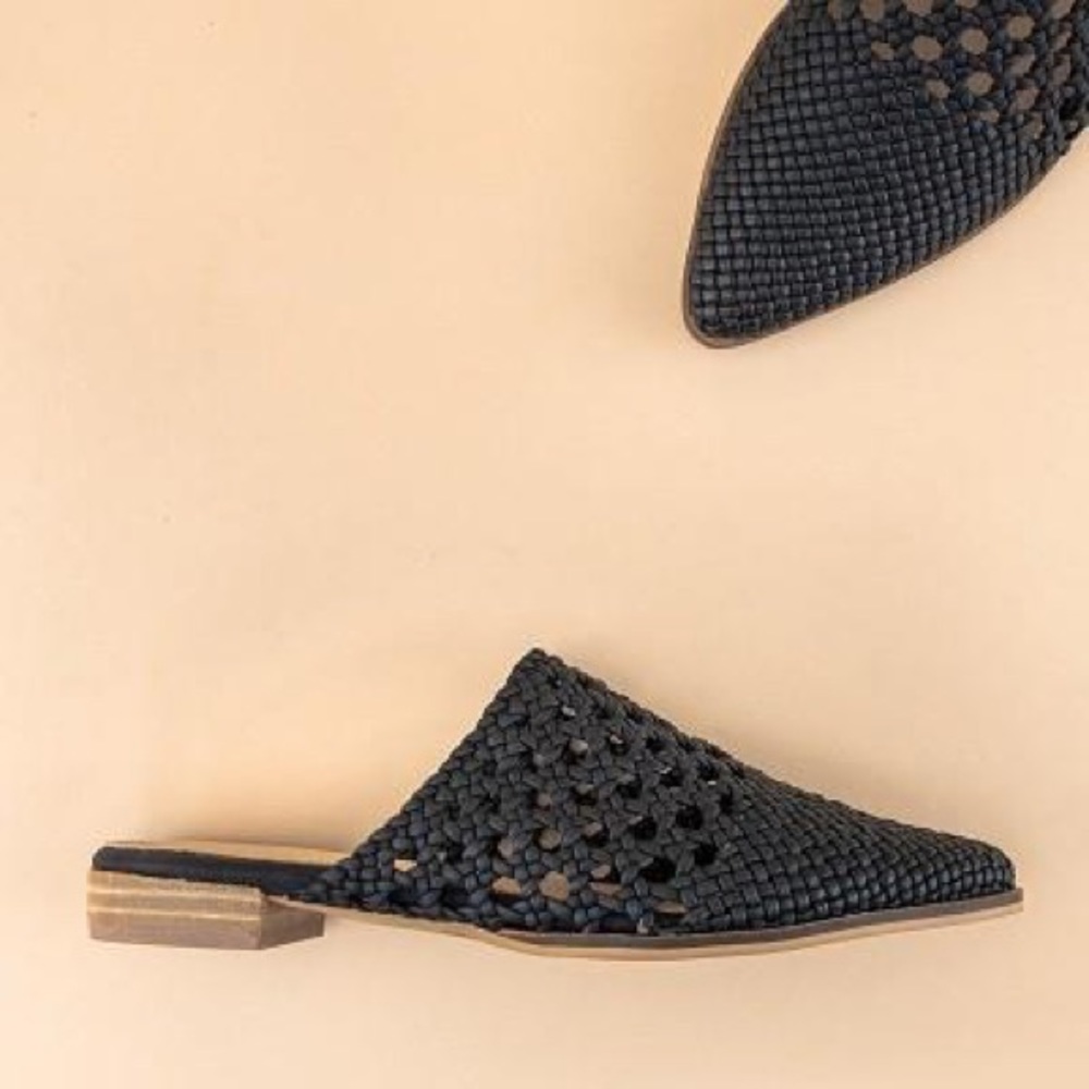 Rhea Slip-on from Mi.Im New In Box